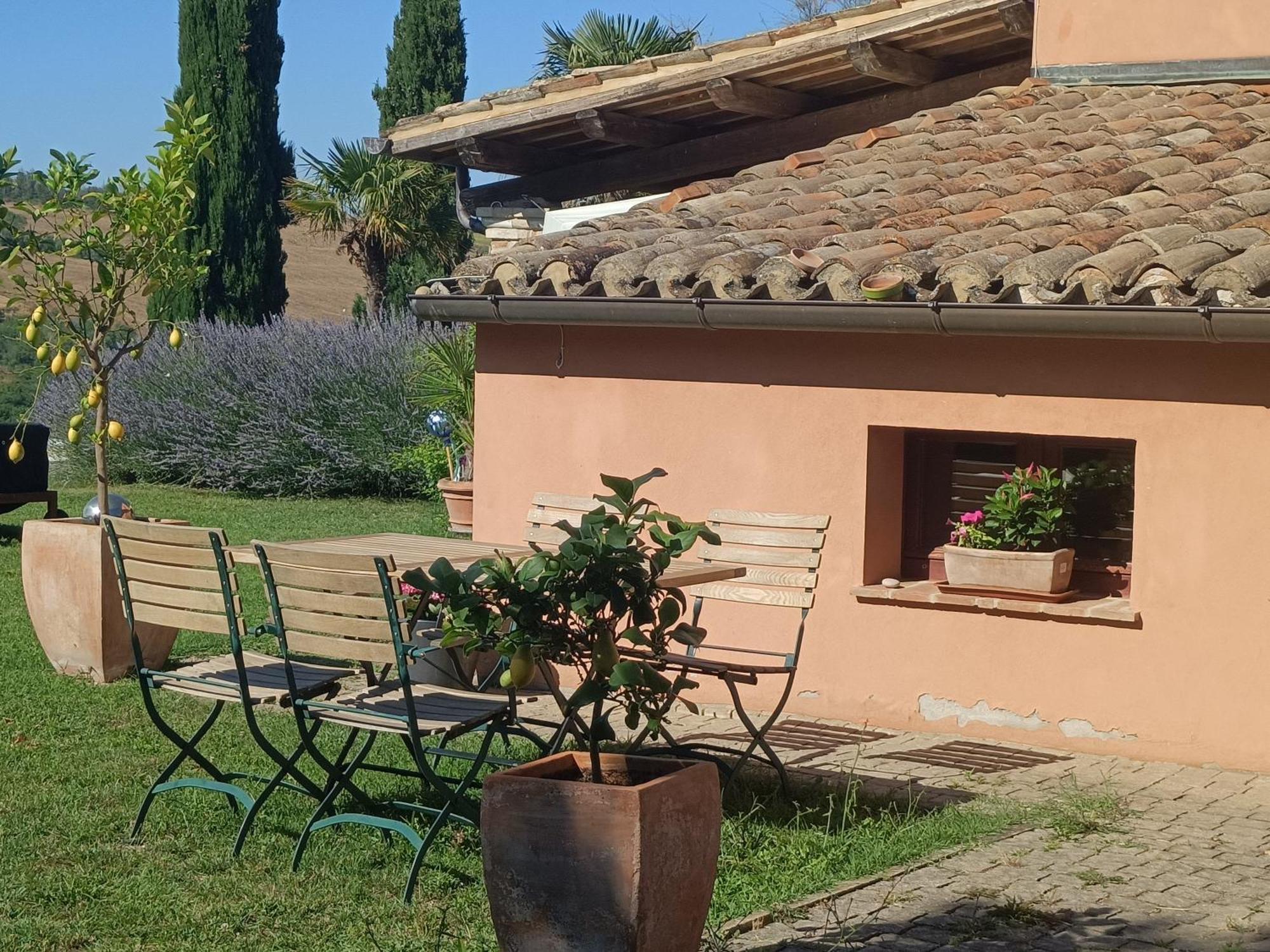 Casale Il Girasole Hotel Barbara Buitenkant foto